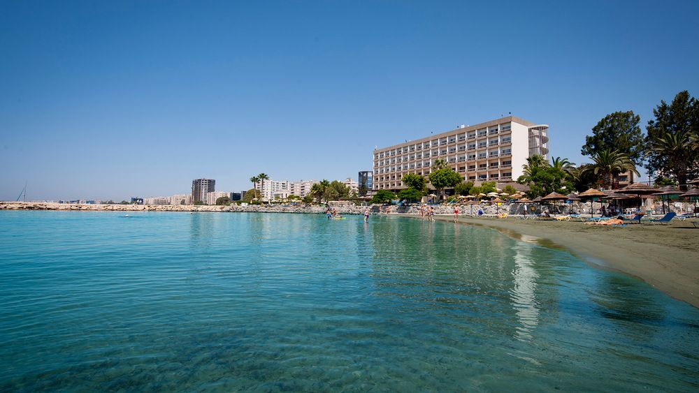 Crowne Plaza Limassol фото 9