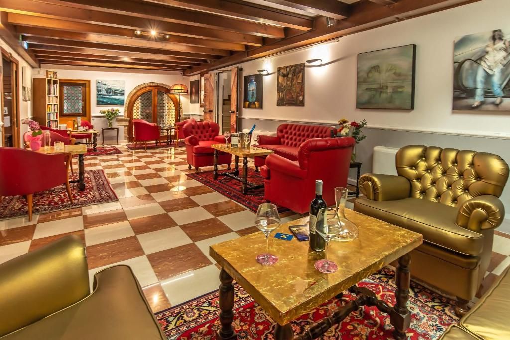 Hotel La Fenice et Des Artistes фото 40