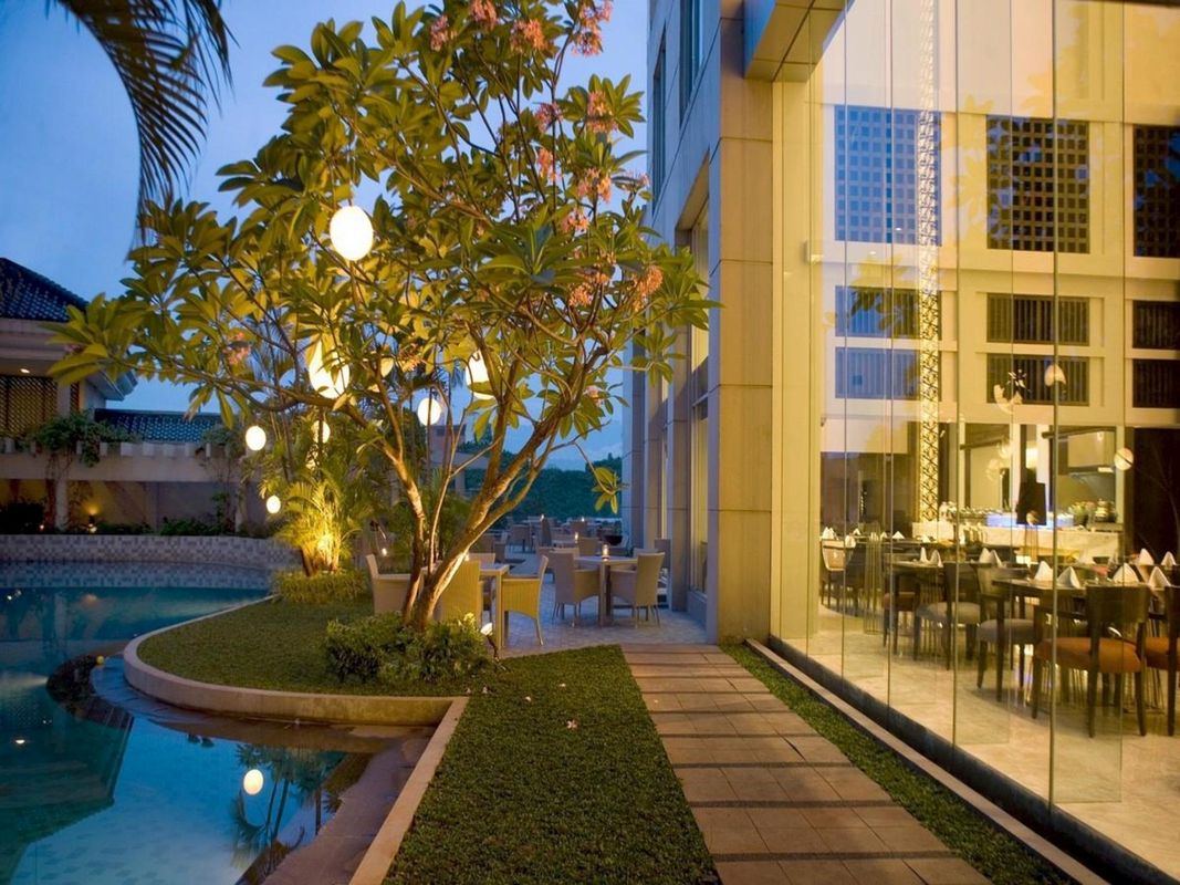 Hotel Santika Premiere Slipi Jakarta фото 16