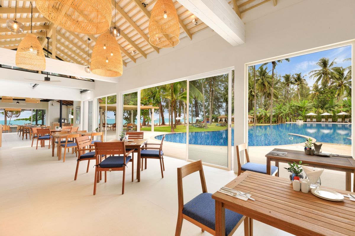 Outrigger Khao Lak Beach Resort фото 17