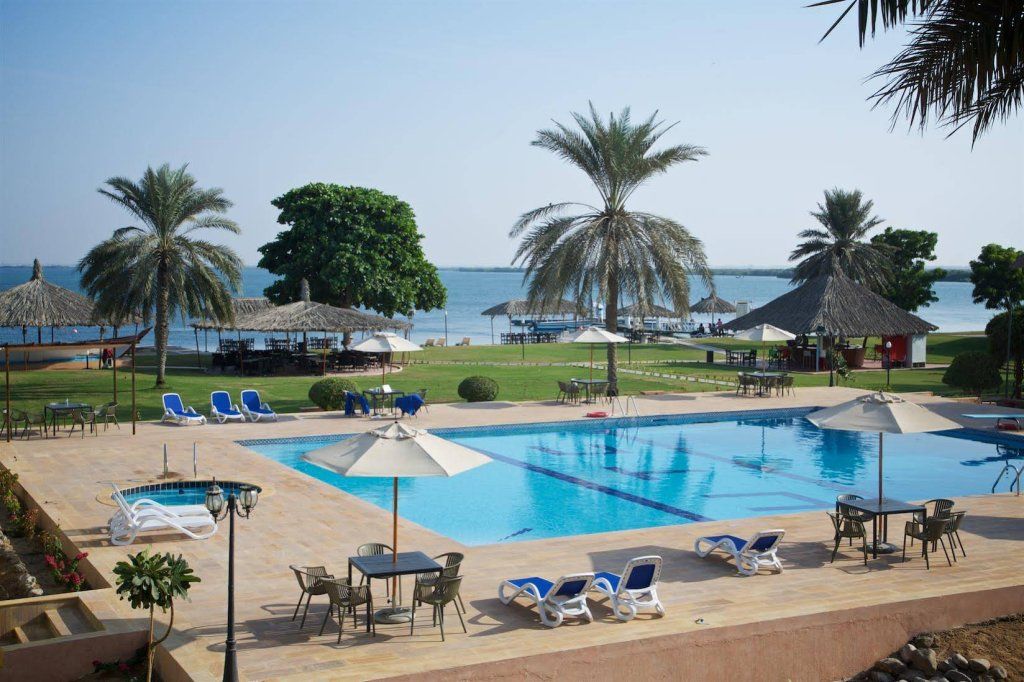 Flamingo Beach Resort фото 7