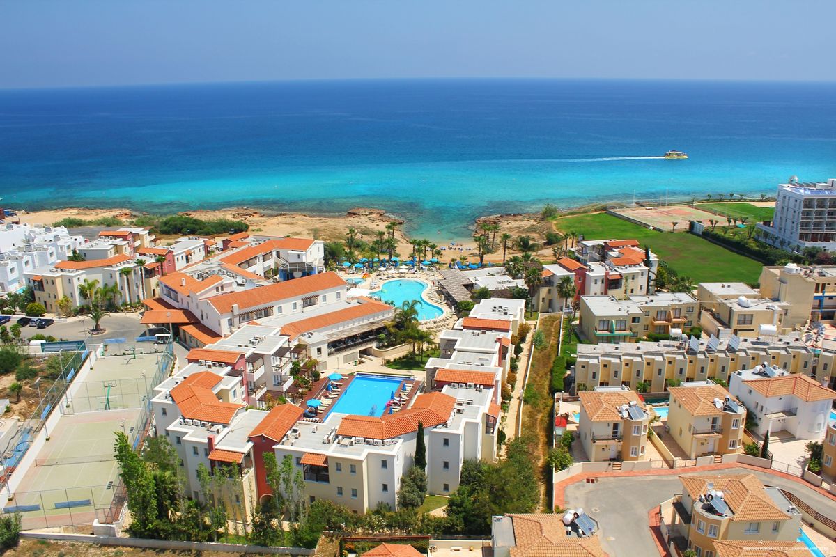 Louis Althea Beach Hotel фото 1