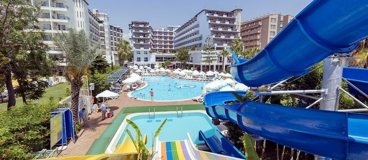 Горящий тур в Holiday Park Resort