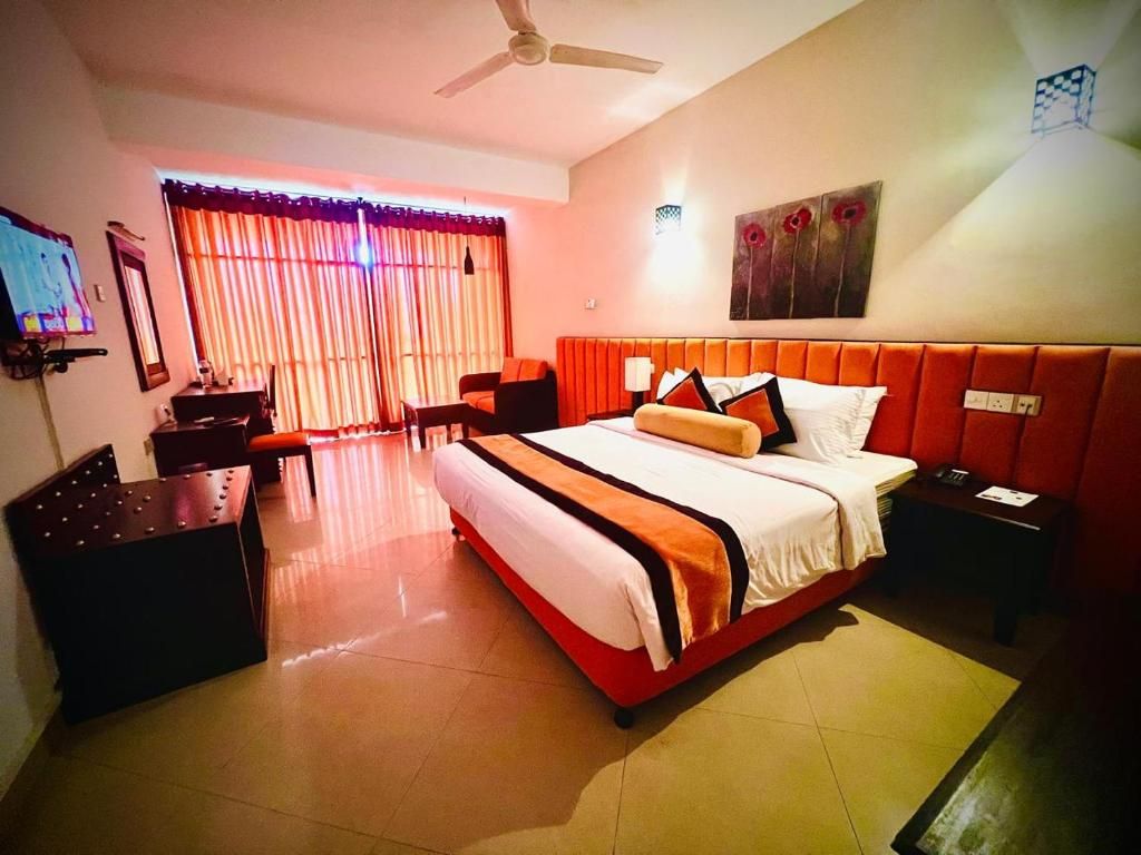Laya Beach Hotel фото 46