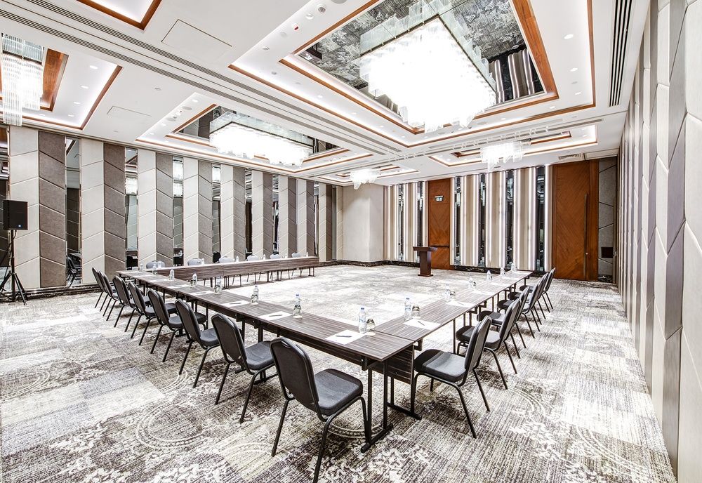 DoubleTree by Hilton Istanbul - Piyalepasa фото 78