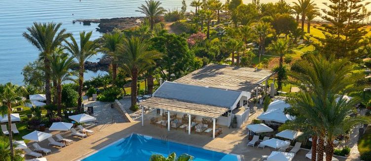 Фото отеля Crystal Springs Beach Hotel