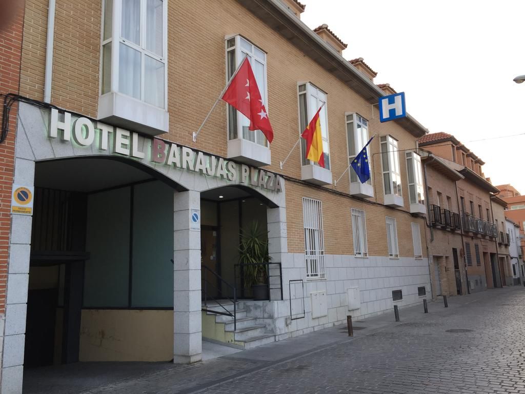 Hotel Barajas Plaza фото 0