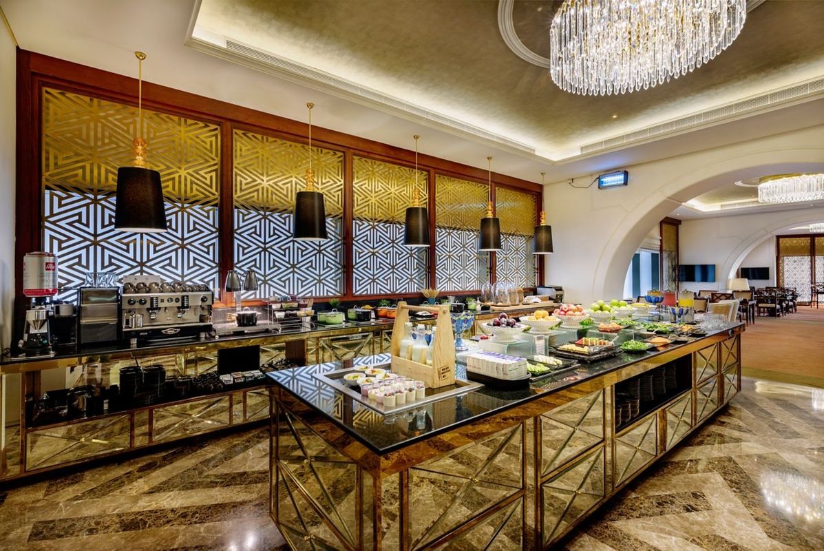 Sheraton Grand Doha Resort & Convention Hotel фото 10