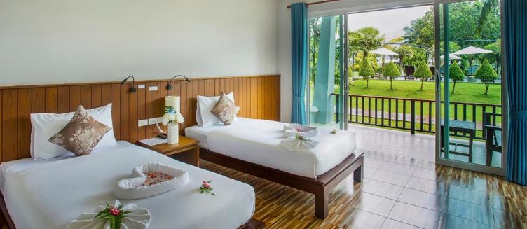 Фото отеля Khaolak Mountain View Resort