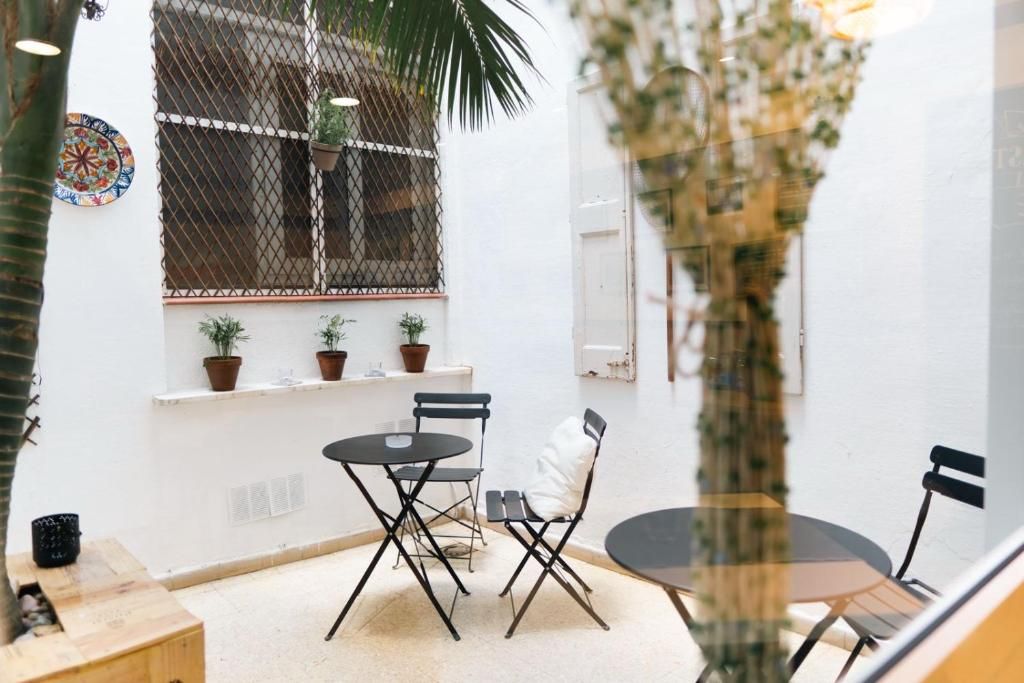 Хостел «Hostal Regina» фото 7