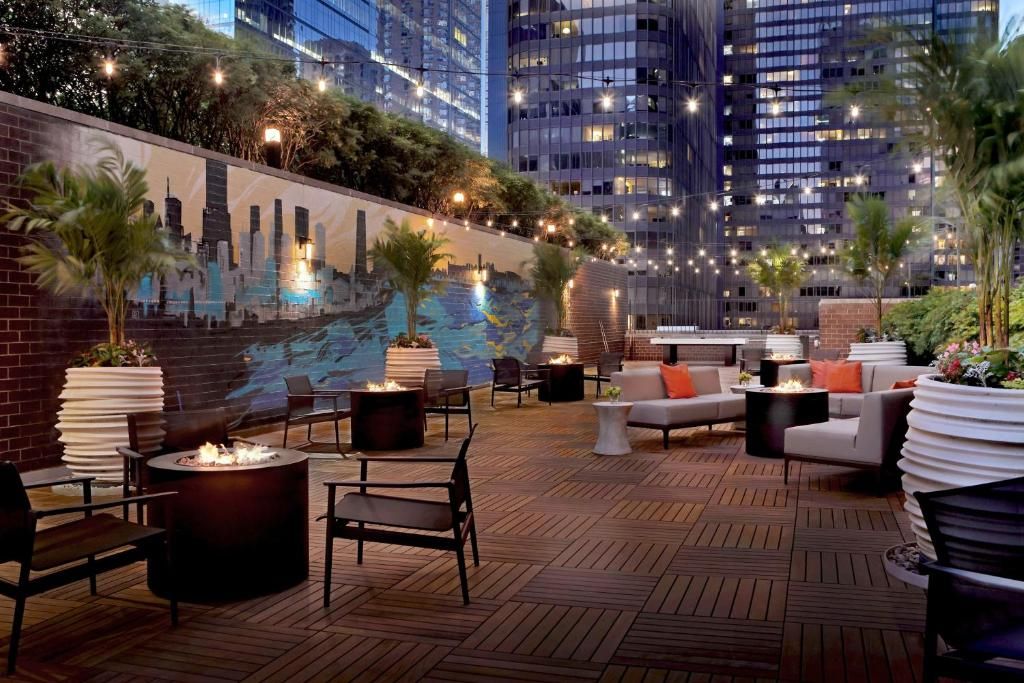 DoubleTree by Hilton Hotel Chicaco - Magnificent Mile фото 49