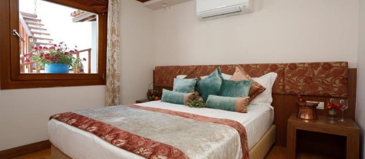 Фото отеля The Corner