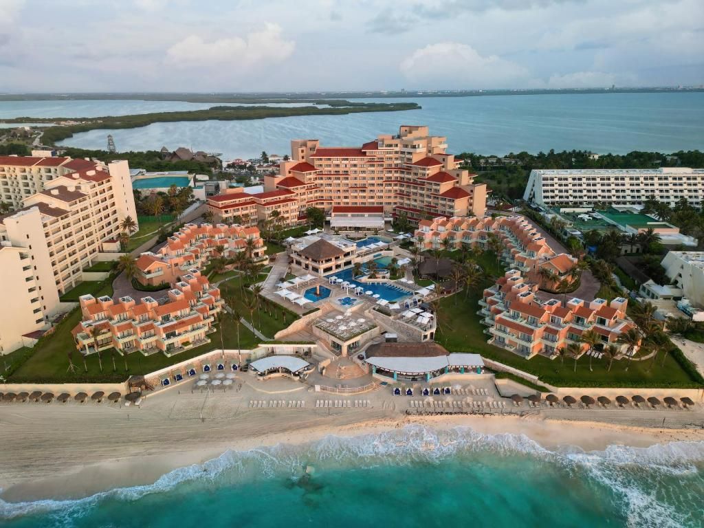 Omni Cancun Hotel & Villas фото 16