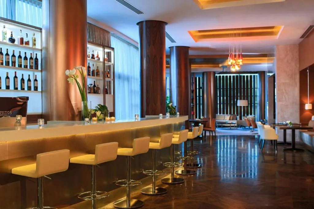 Renaissance Minsk Hotel by Marriott фото 12