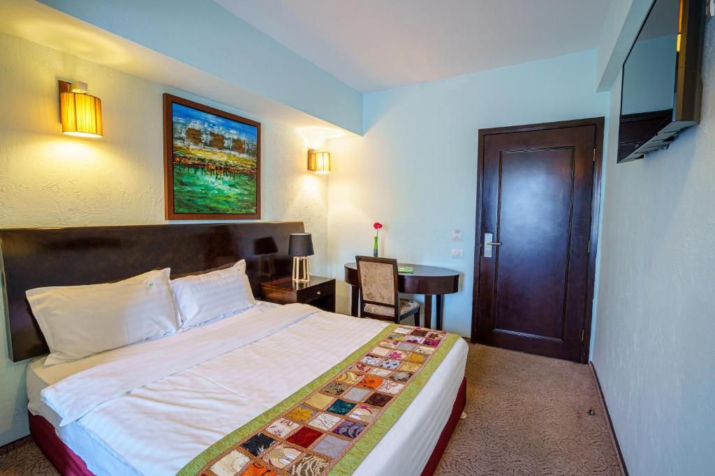 Avis Boutique Hotel Bucuresti фото 15