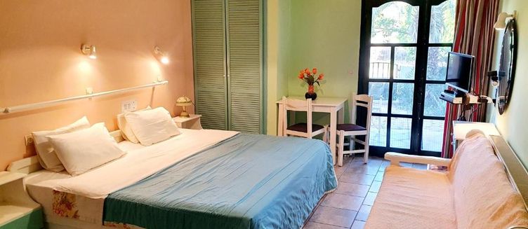 Фото отеля Dioskouroi Apartments