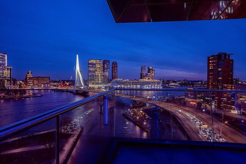 Inntel Hotels Rotterdam Centre фото 14