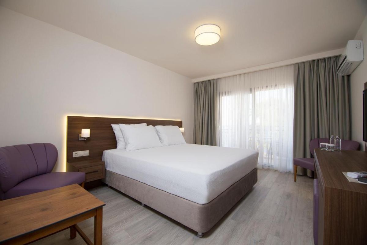 Neopol Deluxe Hotel фото 4