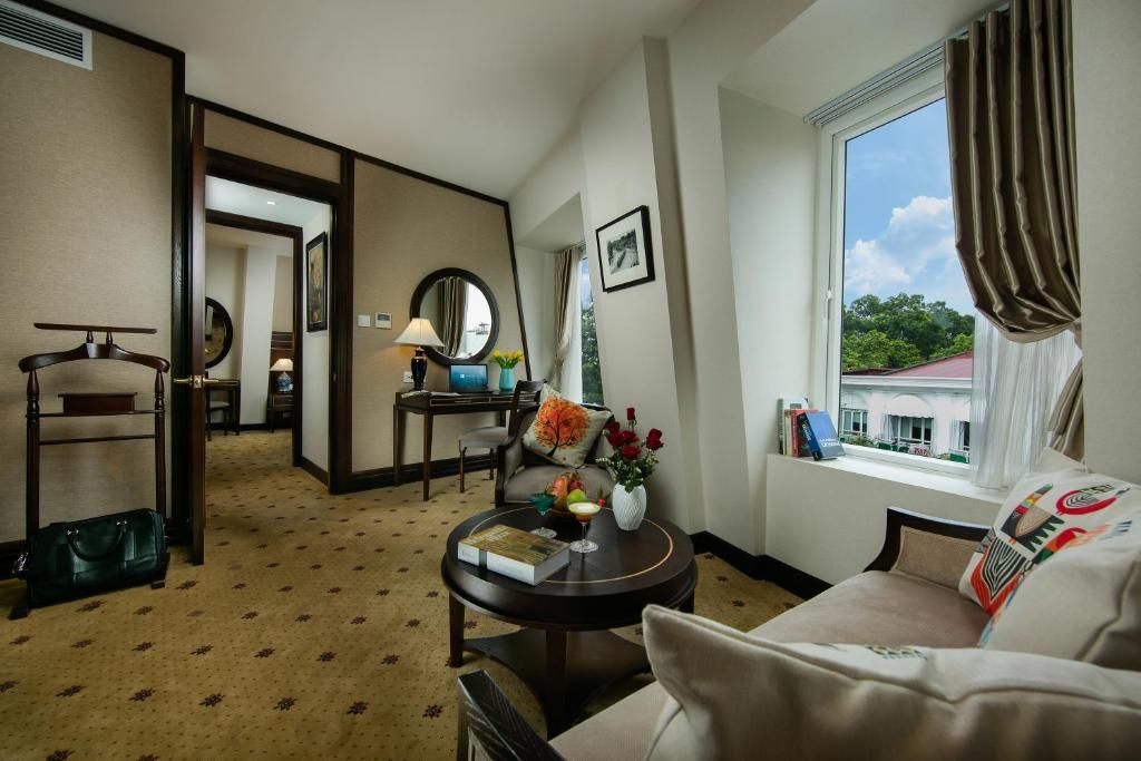Zephyr Suites Boutique Hotel фото 35