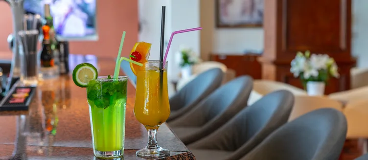 Фото отеля Kapetanios Limassol Hotel