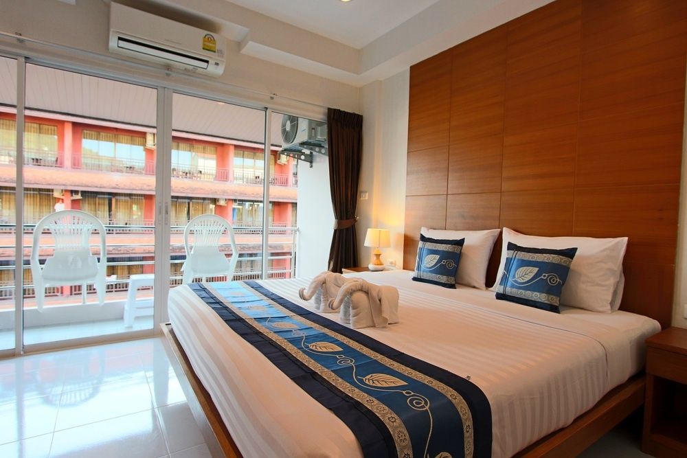 Good Nice Hotel Patong фото 41