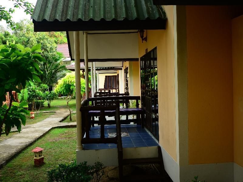 Phi Phi Villa Resort-SHA Extra Plus фото 21