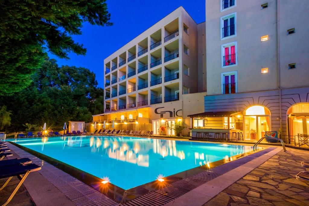 CNic Hellinis Hotel фото 22