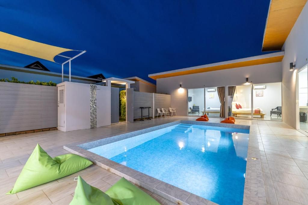 Andaman Sea Best Pool Access and Villas фото 6