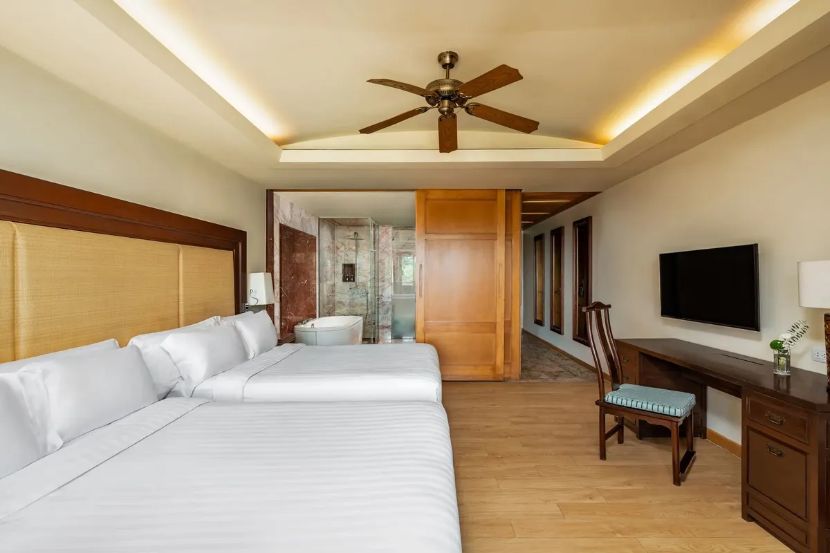 Centara Grand Beach Resort Phuket фото 4