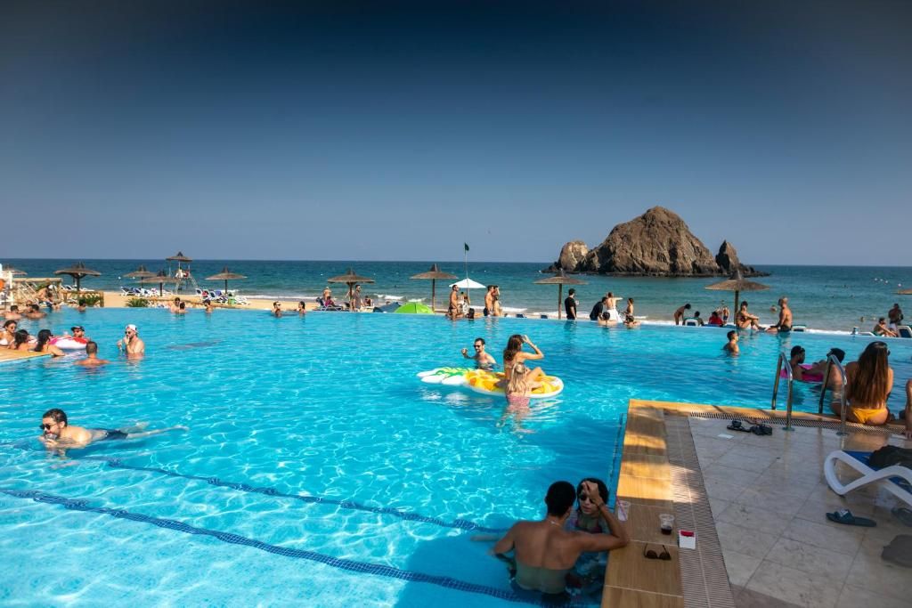 Sandy Beach Hotel & Resort фото 48