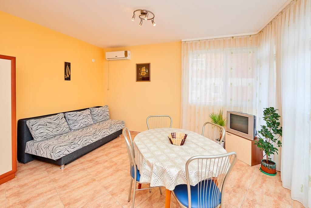 Гостевой дом «Nadin Guest House» фото 10