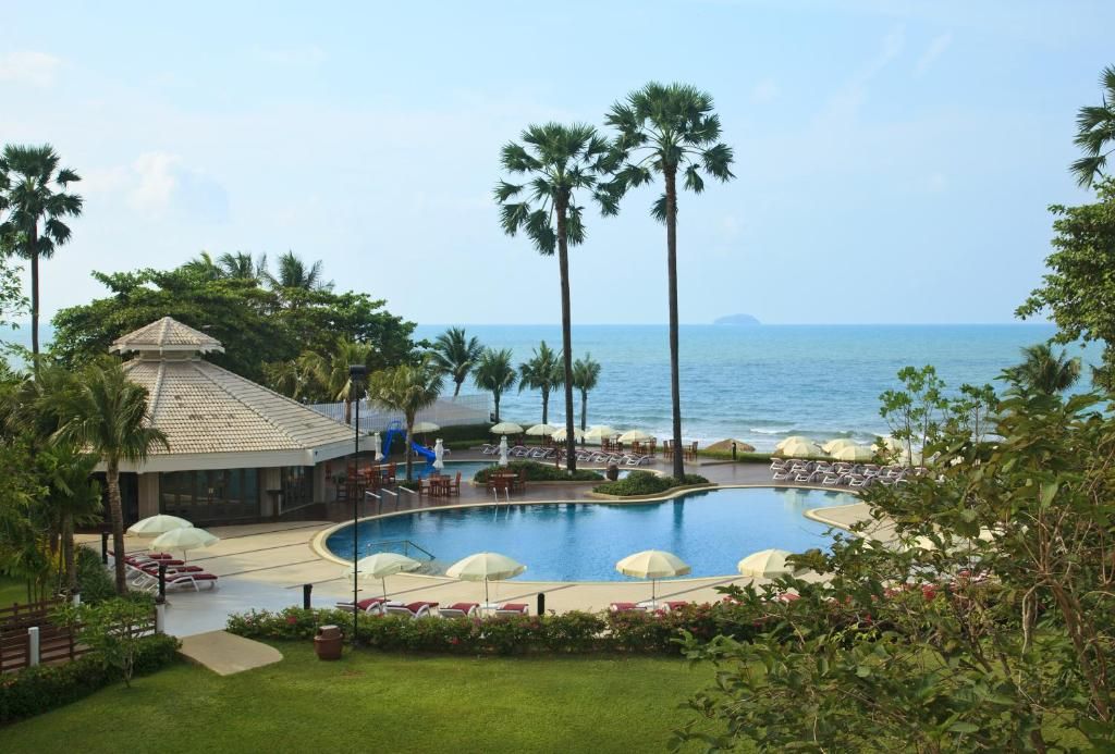 Novotel Rayong Rim Pae Resort фото 45