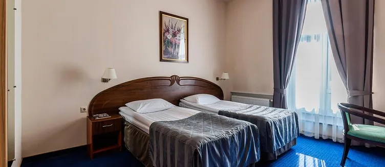 Фото отеля Cronwell Inn Стремянная