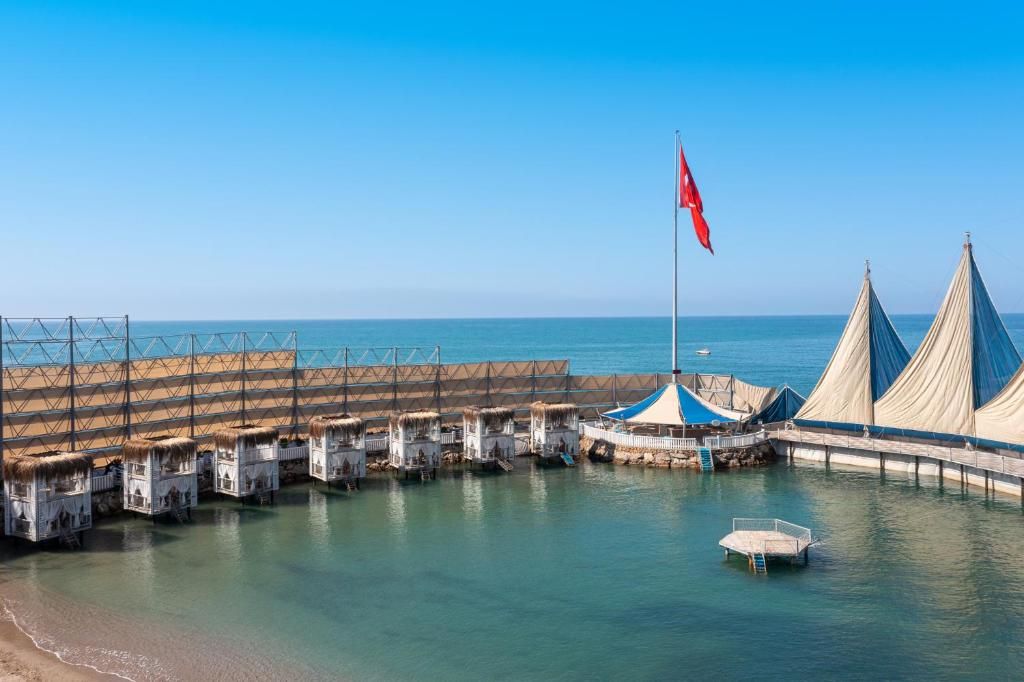 Adin Beach Hotel фото 13