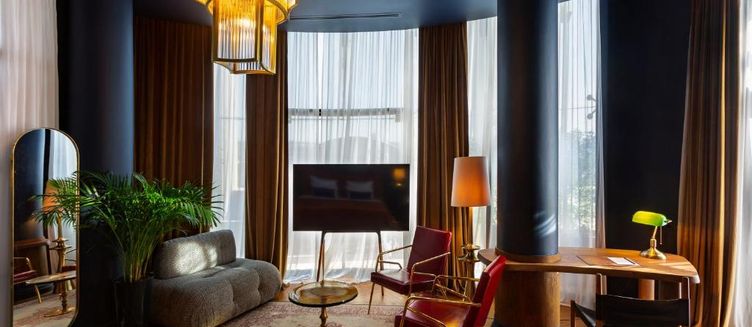 Фото отеля ZORBA&BOND HOTEL