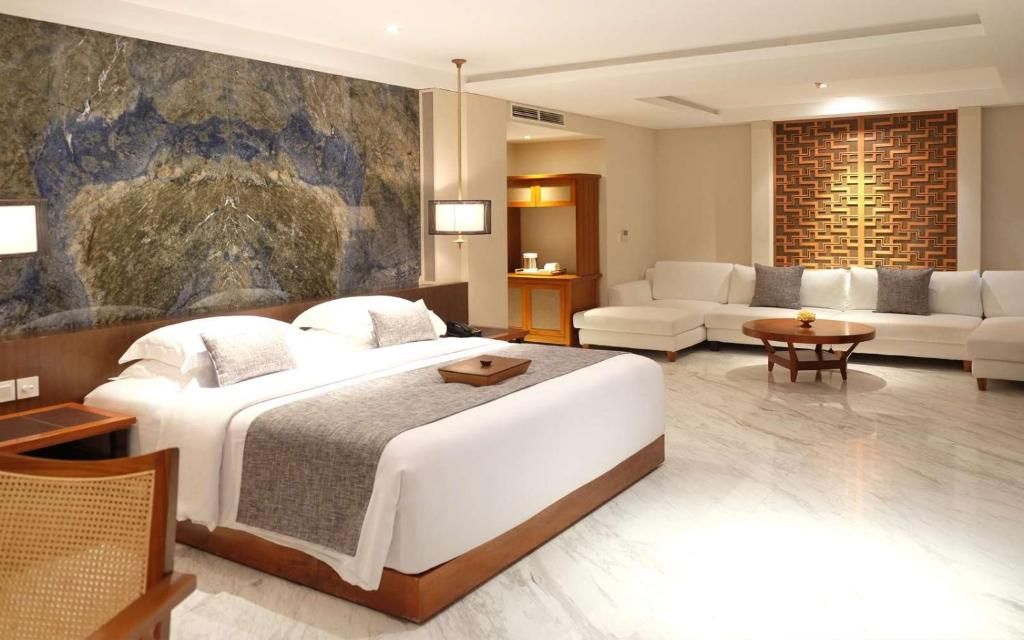 The Bandha Hotel & Suites фото 45
