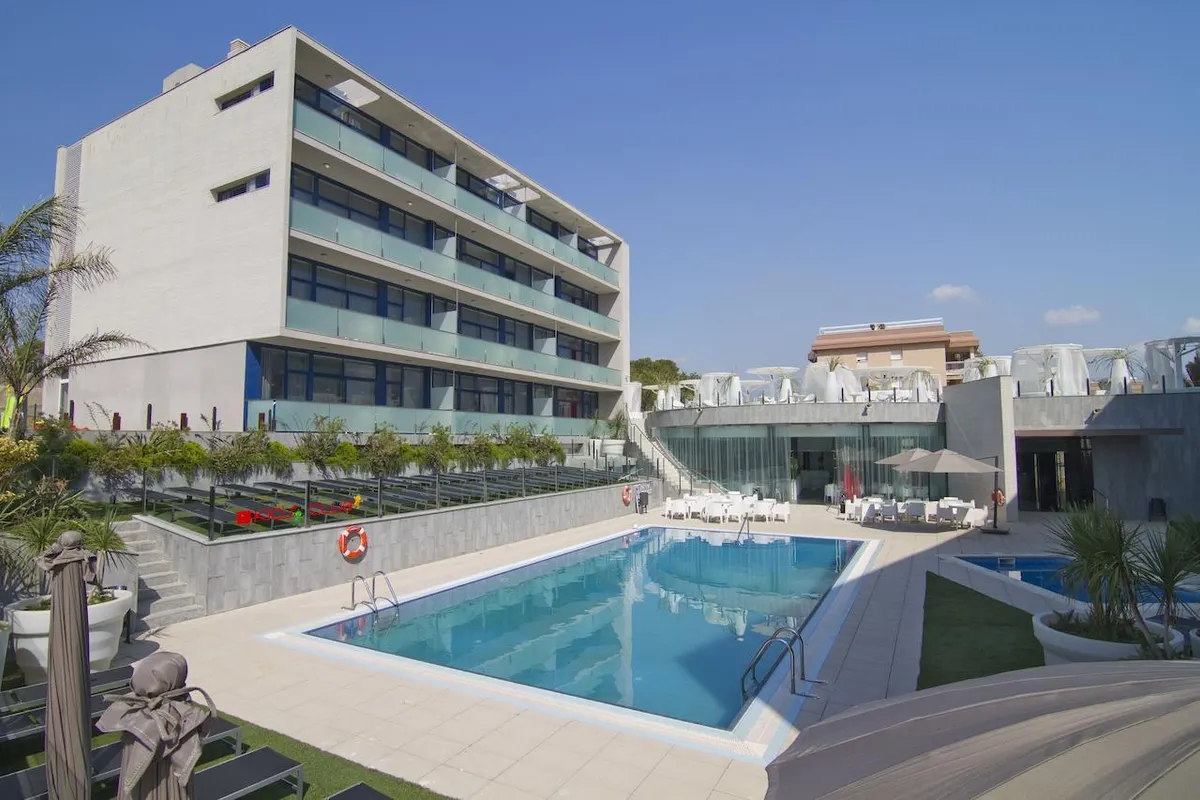 Aparthotel Four Elements Suites фото 0