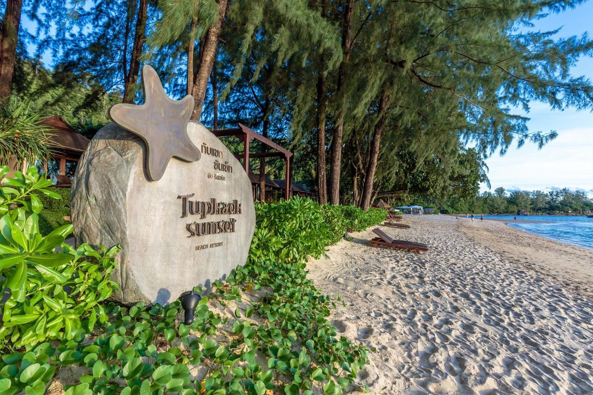 Tup Kaek Sunset Beach Resort & Spa фото 18