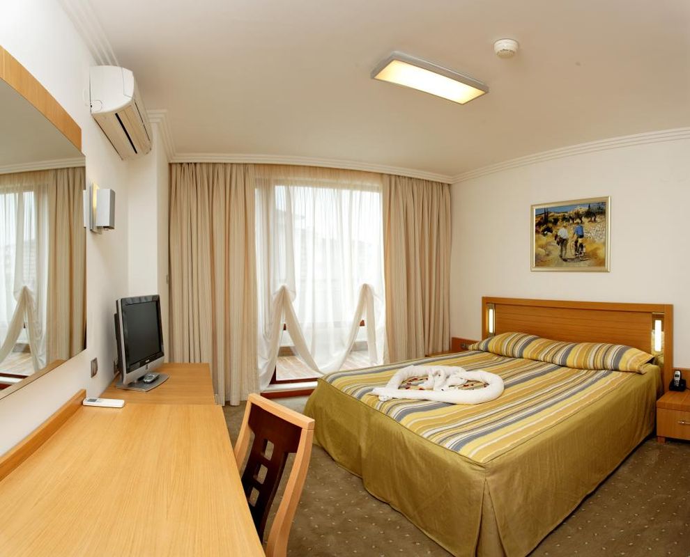 Emerald Beach Resort & Spa фото 3