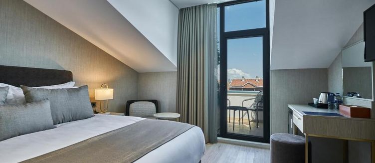 Фото отеля Rayelin Hotel Old City