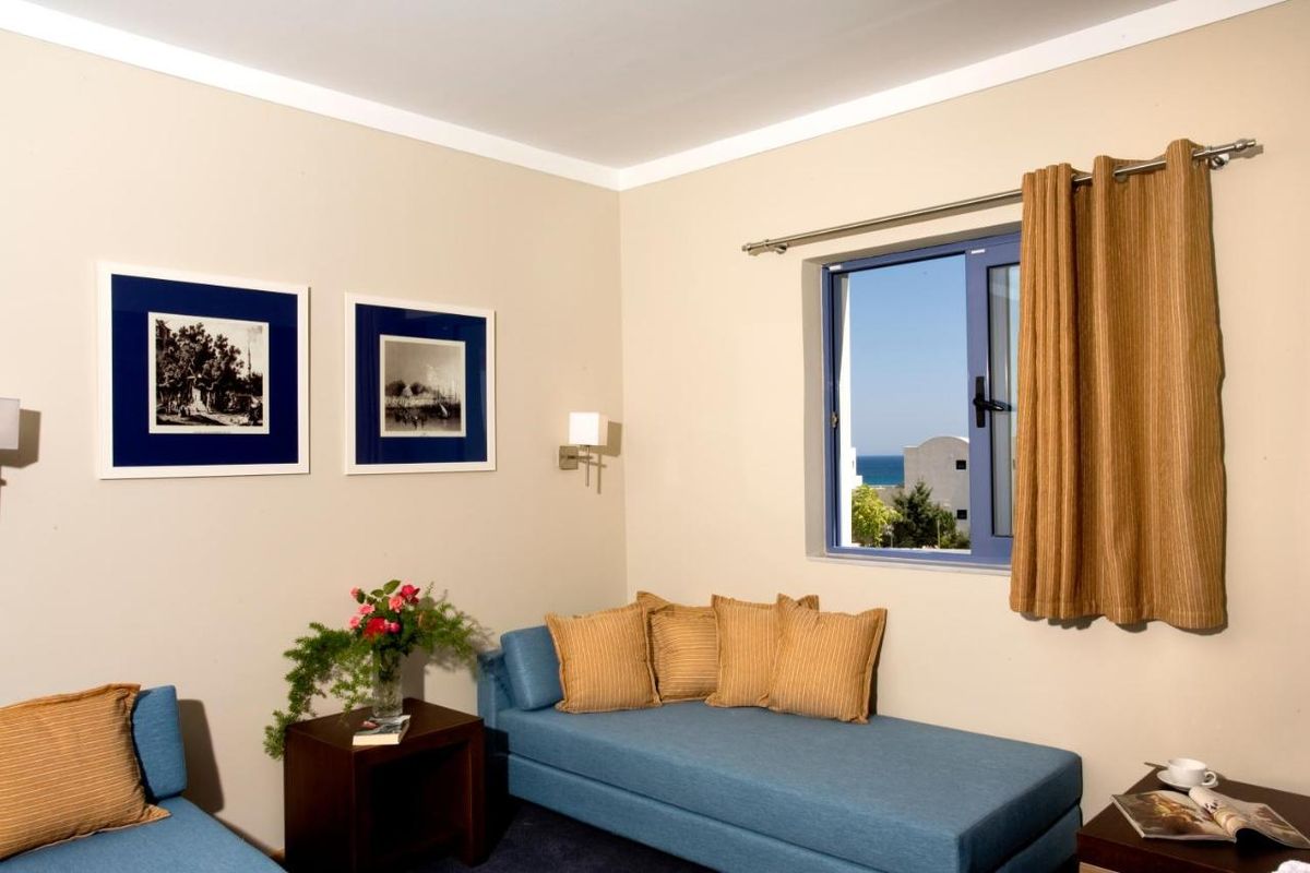 Lakitira Suites фото 18