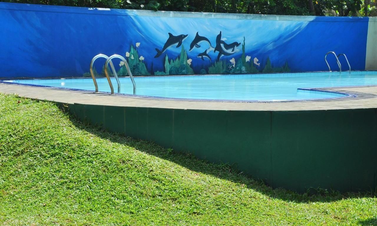 Green Shadows Beach Hotel фото 10