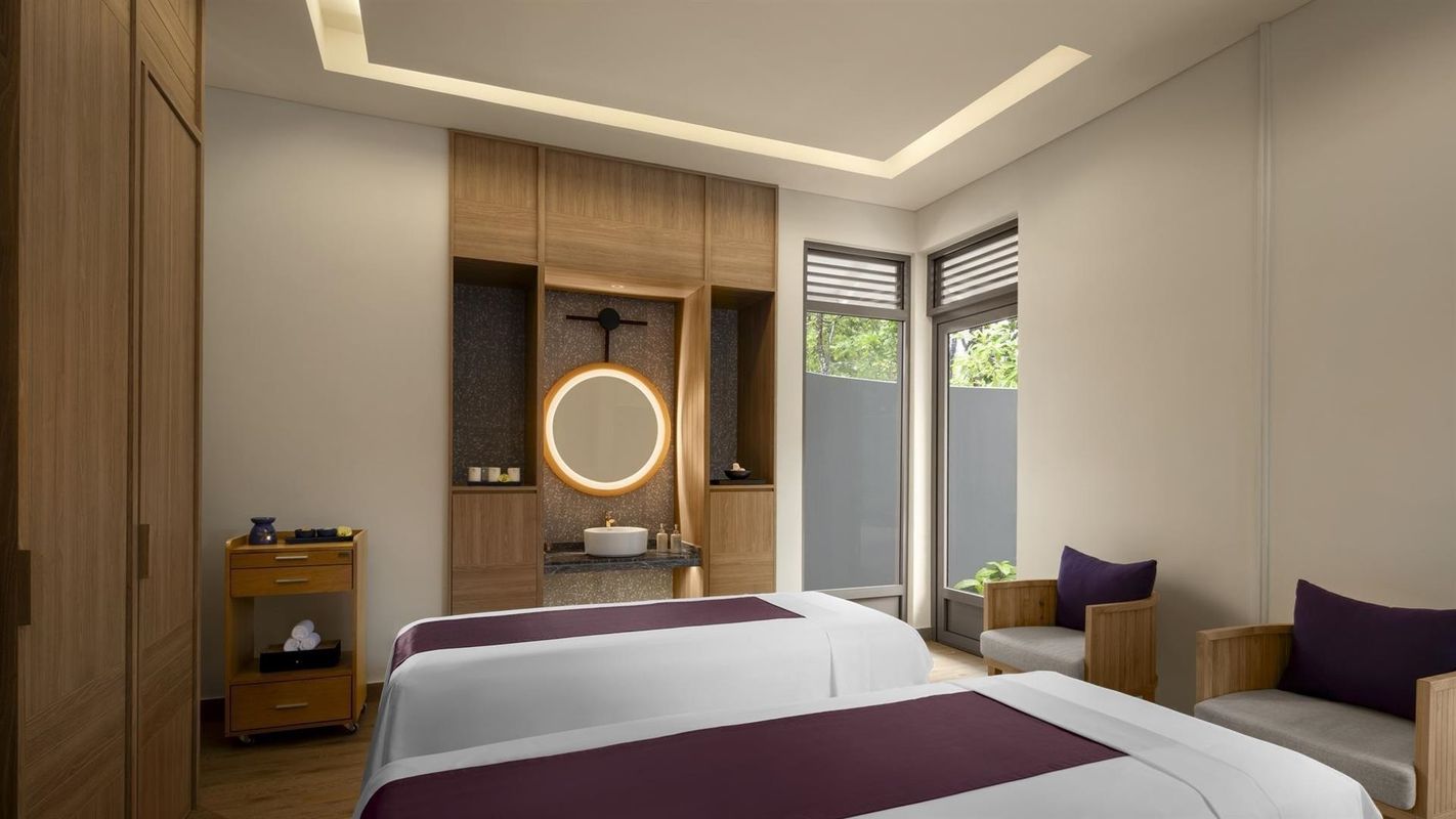Avani+ Fares Maldives Resort фото 22
