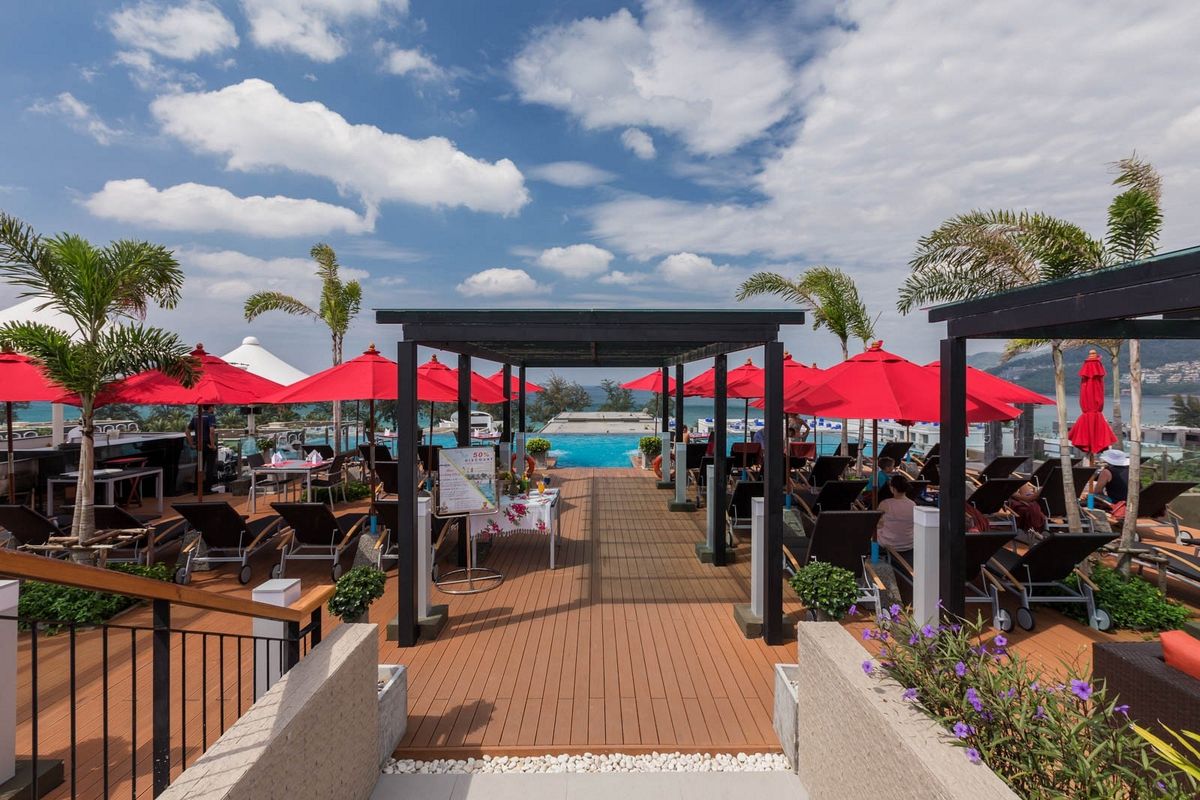The Charm Resort Phuket фото 10