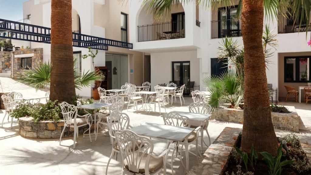 Nami Hotel & Suites фото 14