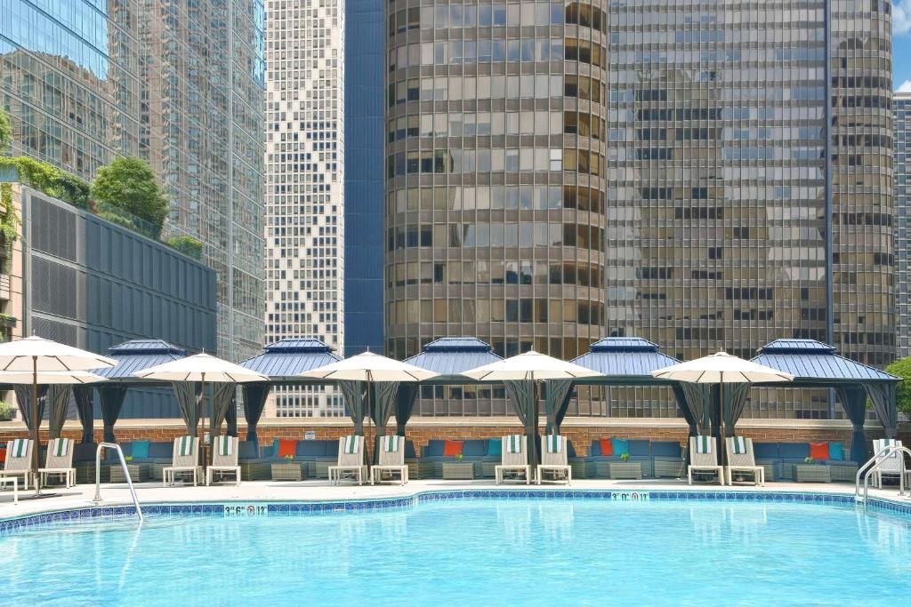 DoubleTree by Hilton Hotel Chicaco - Magnificent Mile фото 48