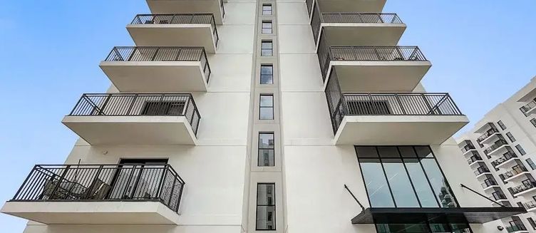 Фото отеля Silkhaus Waters Edge Tower - Yas Island