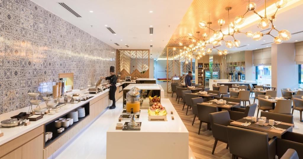 Hilton Garden Inn Kuala Lumpur - North фото 23