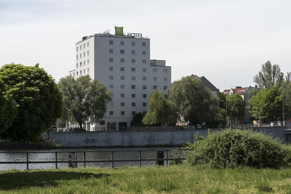 ibis Styles Berlin Treptow фото 0