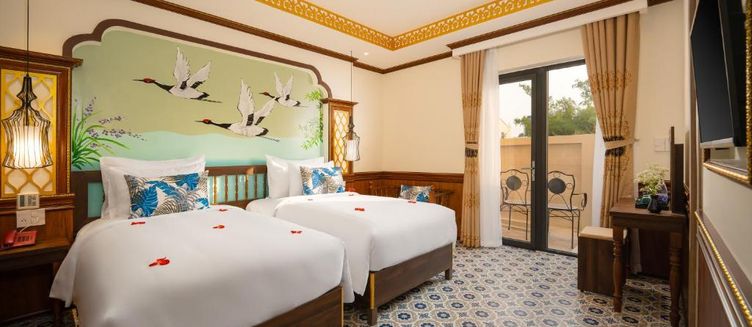 Фото отеля Hoi An Babylon Riverside Hotel & Spa